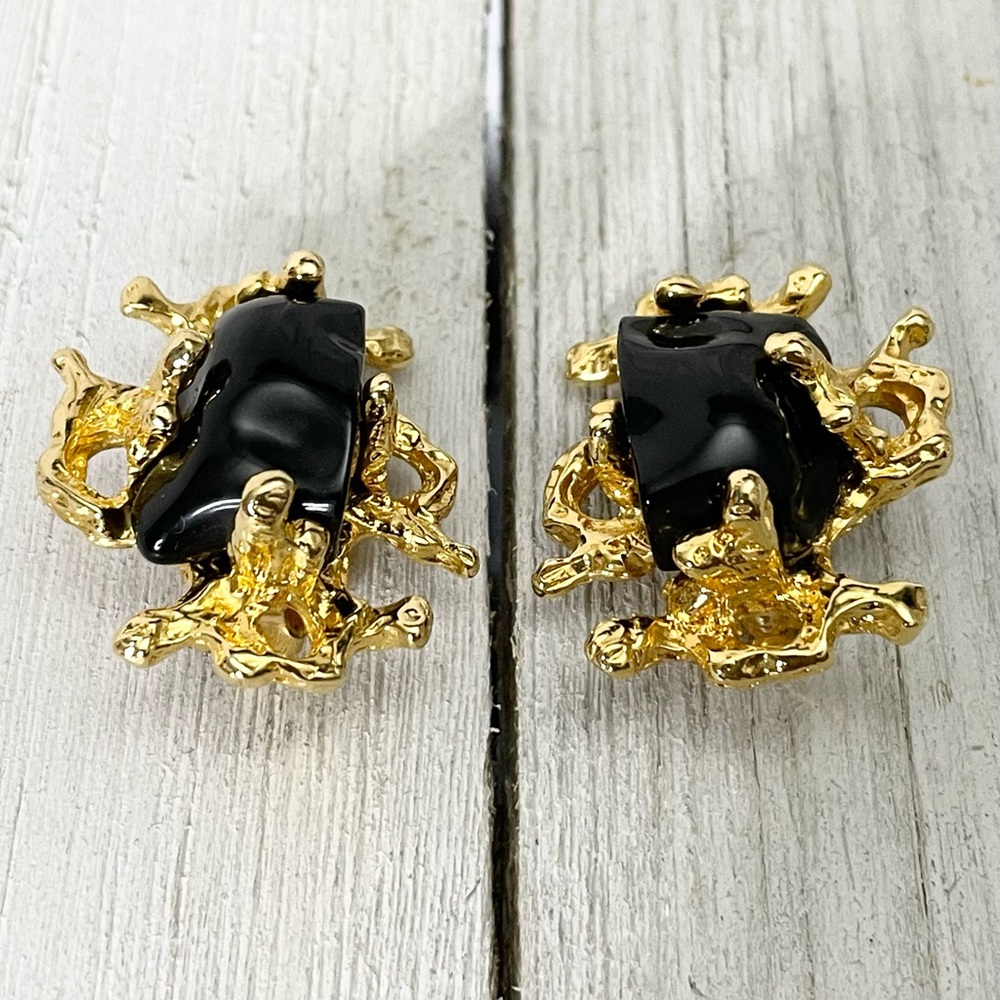 Ivana Ivana Trump Vintage Brutalist Chunky Gold Tone Lucite Clip On Earrings View 2